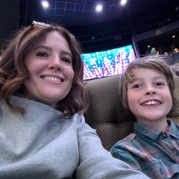 Meet your Posher, Erin - Picture 5 of 6